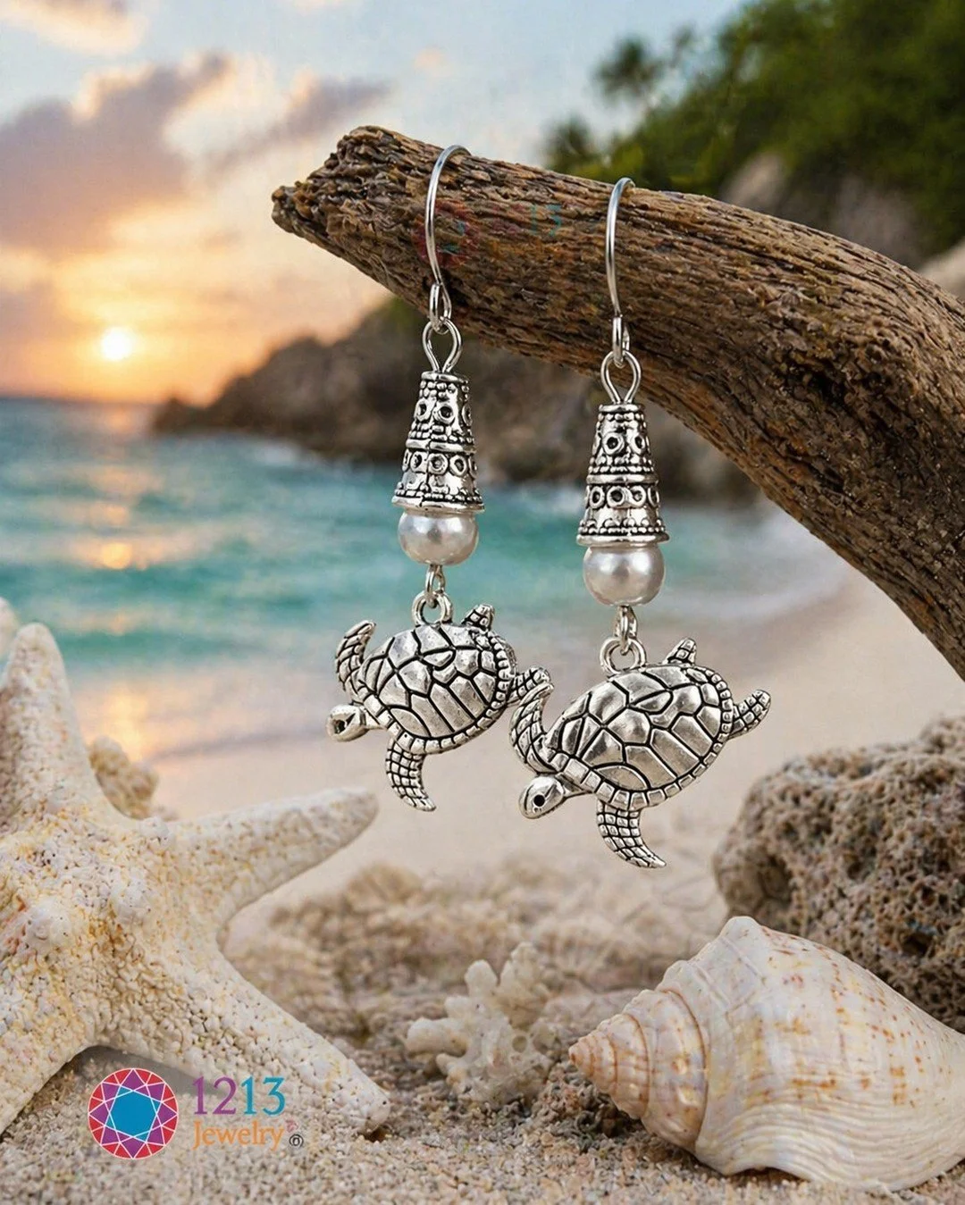 The ocean and all of its majesty reminds us of what is truly valuable in this life.

Sea turtle earrings handcrafted by Peshah Ann 💎
12:13 Jewelry
Ecclesiastes 12:13
Available on 1213jewelry.com, Amazon and Etsy 🛍️

#seaturtles #ocean #handcrafted 