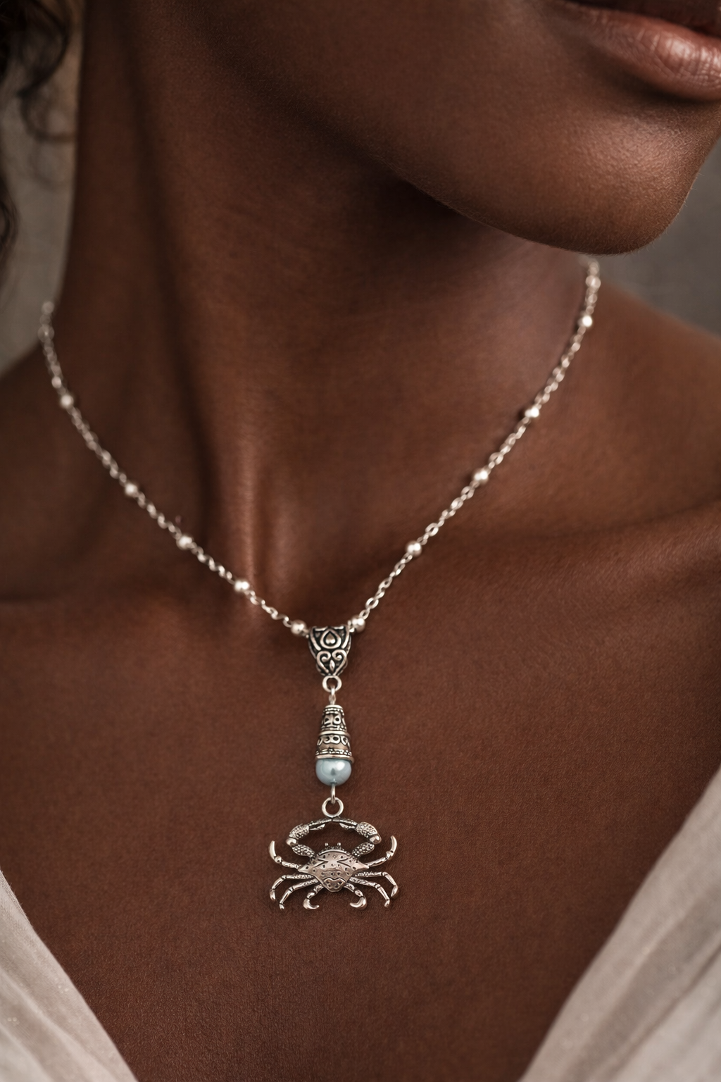 Crab Necklace Blue Accent Excellent.png