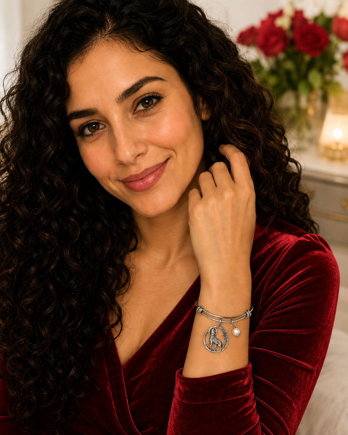 Wolf Pearl Bracelet Woman My Hiar Pretty ChatGPT.png