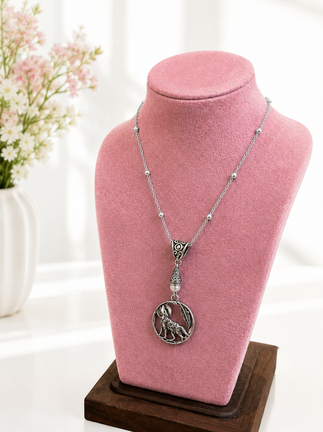 Wolf Necklace White Accent Simple Display ChatGPT .png