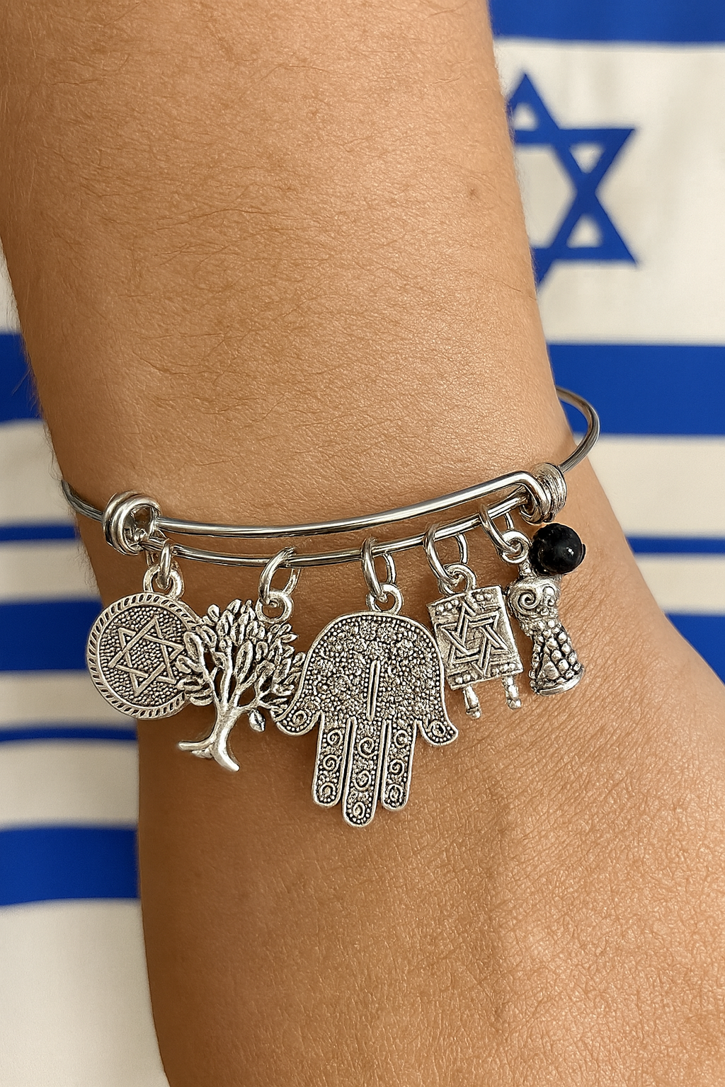 Jewish Onyx Charm Bracelet Model ChatGPT.png