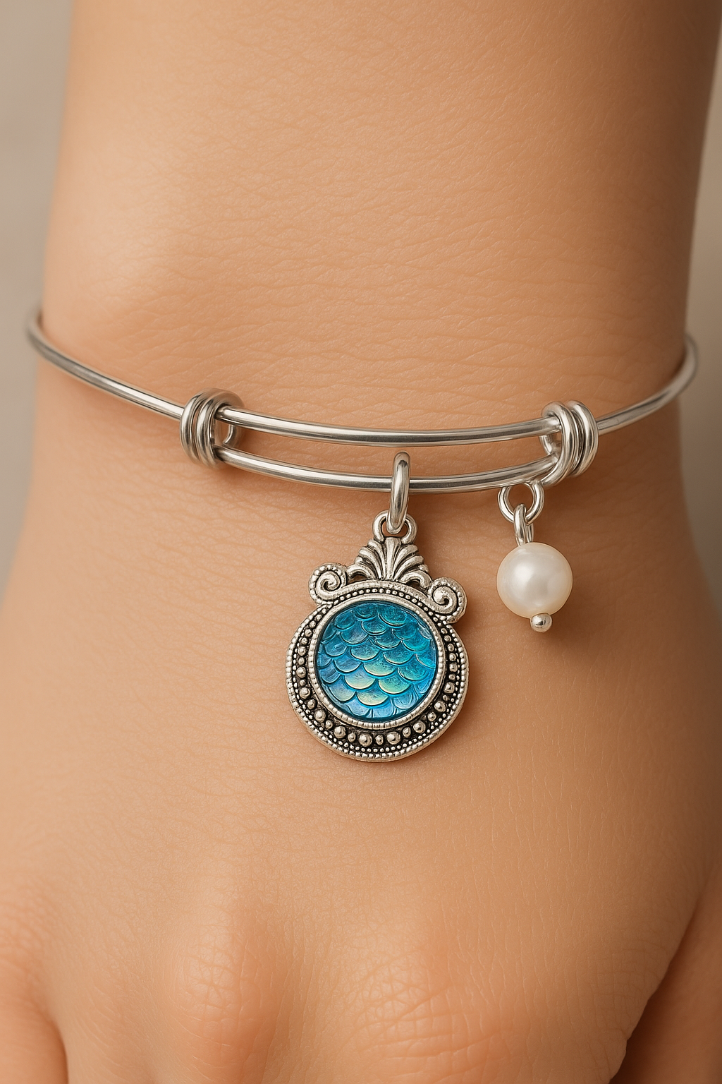 Mermaid Pearl Bracelet Model ChatGPT.png