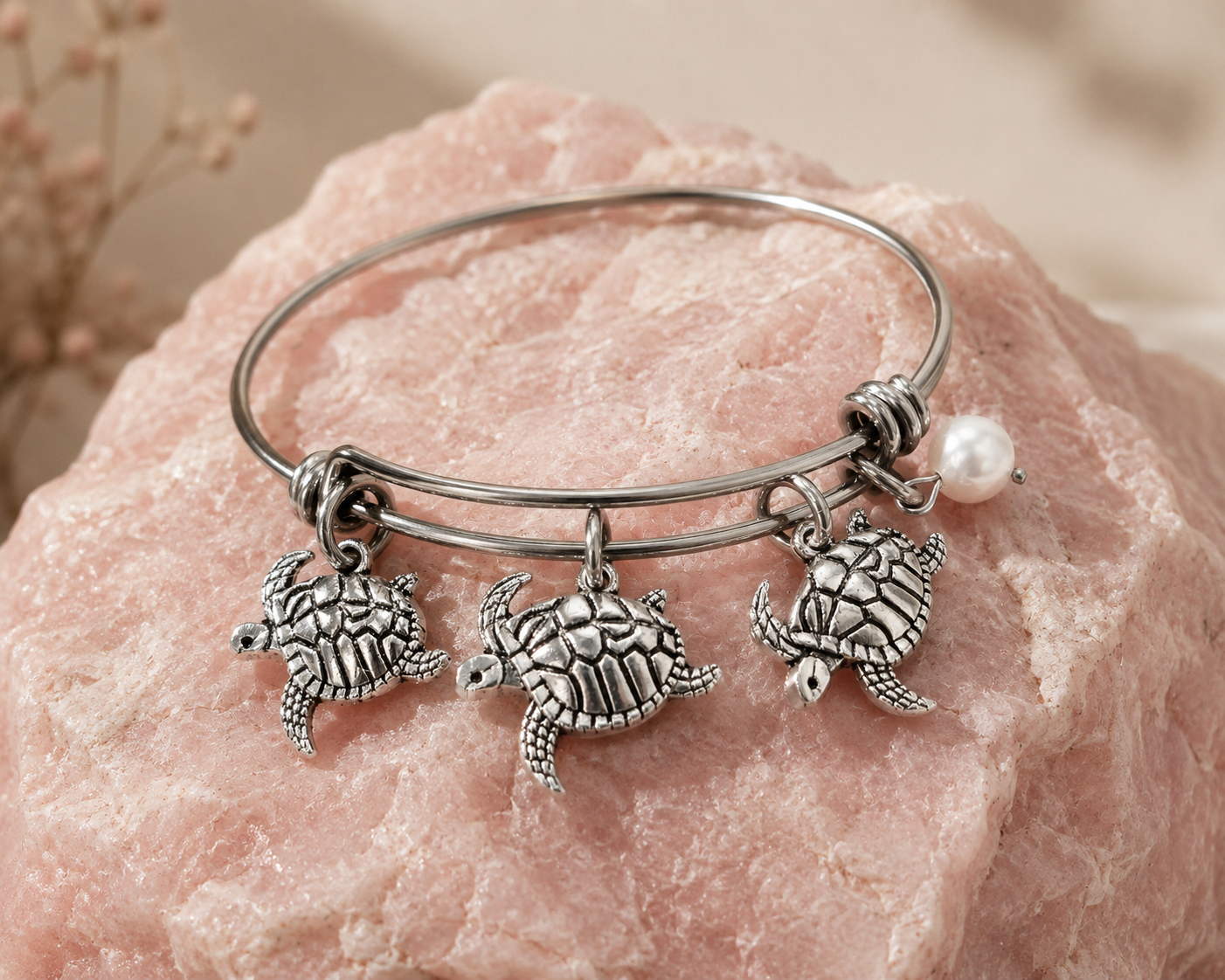 Turtle Pearl Bracelet Salt Rock ChatGPT.png