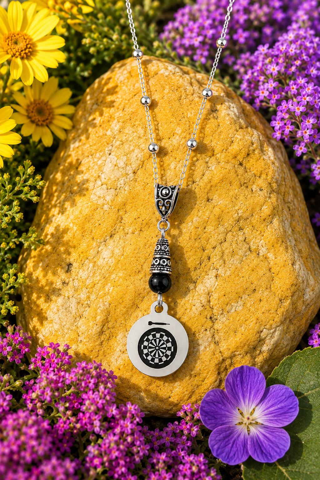 Dart Onyx Necklace Rock ChatGPT.png