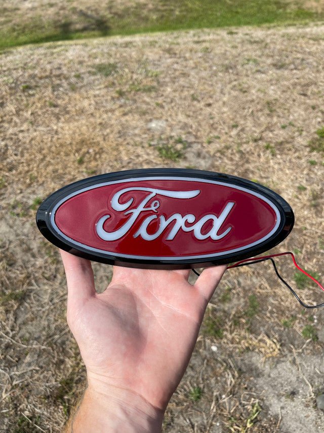 small_light_up_badge_1__95786_a369b177-70b4-4fe7-8483-24ec1e29e2c1.jpg