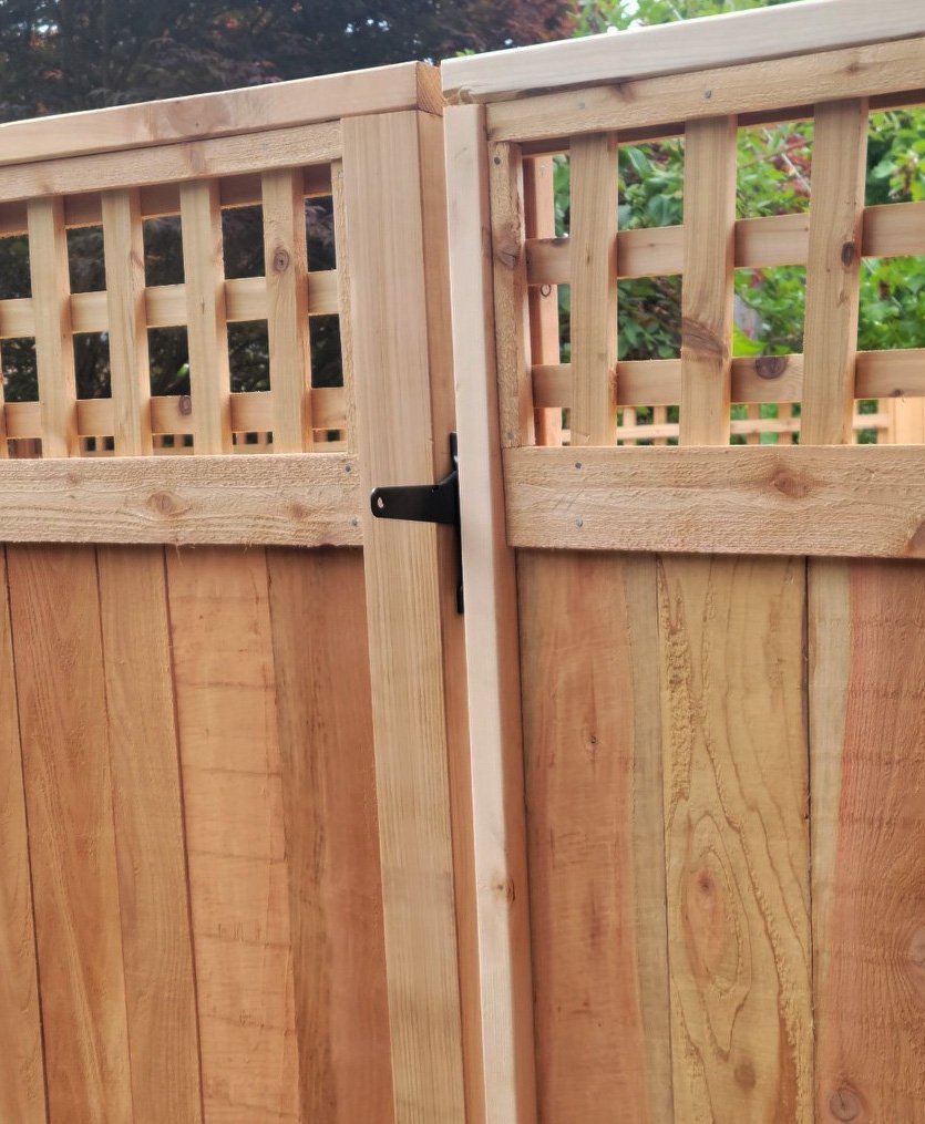 Post Mount Latch_Installed.jpg