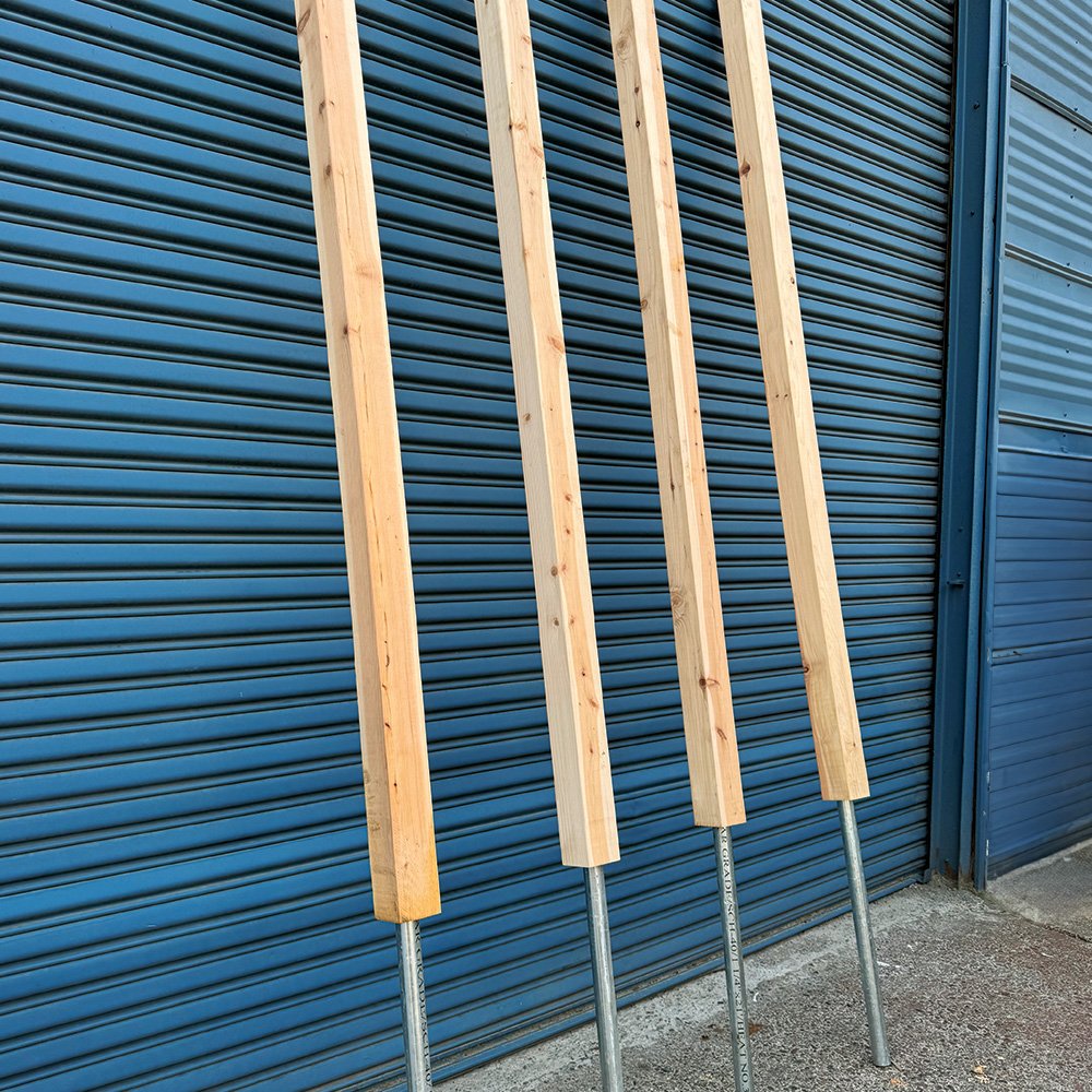 4x4x8 Post on Pipe.2.jpg