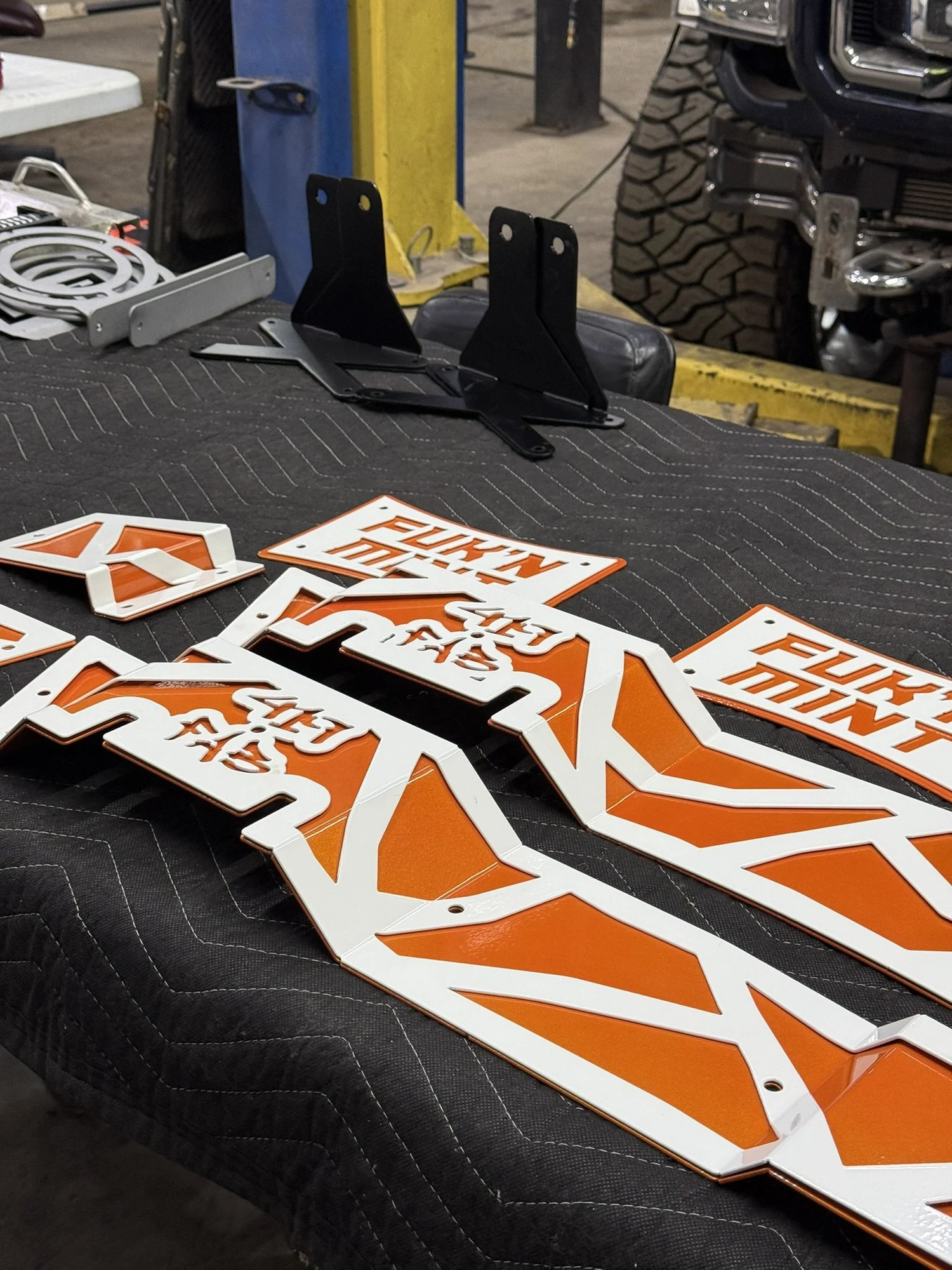 Ttaka様オーダー 07-21 Toyota Tundra Rear Frame Overlays — 419 Fab