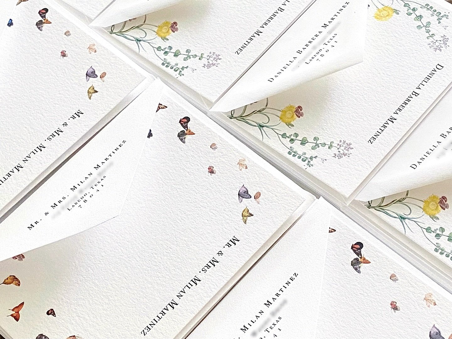 Couple&rsquo;s thank you cards designed to match their wedding stationery 🦋🌵 
-
#bespokedesign #weddingflorals #bespokewedding #weddinginspo #botanicalart #weddinginspiration #notecards #paperlove #weddingstationery #thankyoucards #couplesstationer