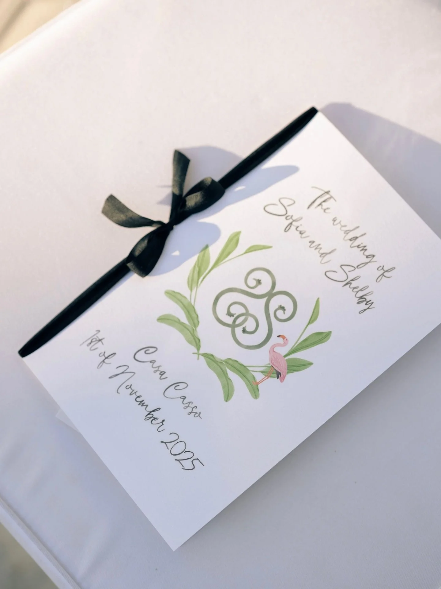 Fun and elevated wedding programs with colorful illustrations 🦩🌴🖤🤍
-
Wedding Day Paper, Day Of Stationery, Wedding Program, Wedding Invitations, Custom Crest