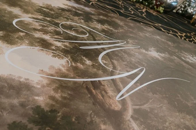 Forever obsessed with this dance floor 🤍✨👉🏼 keep scrolling to see how this design reflects the wedding invitation 💌

Custom Wedding Invitation | Luxury Wedding Suite | Custom Dance Floor | Texas Hill Country Wedding | Bespoke Wedding Stationery