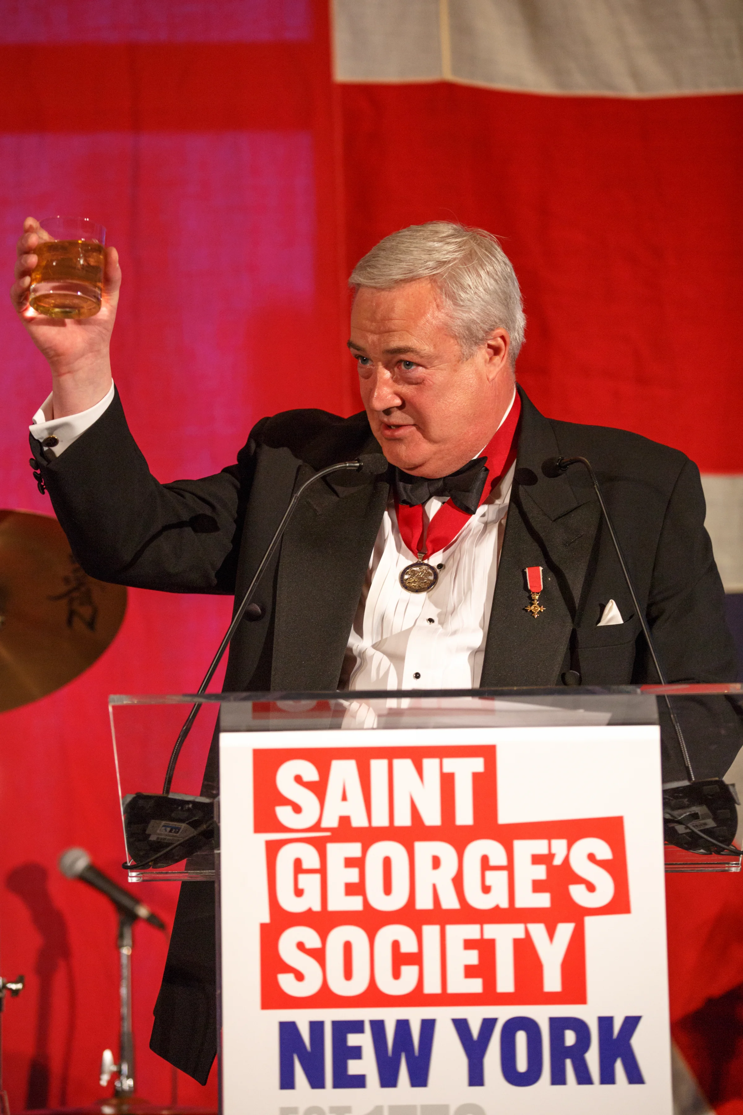  President Philip Warner OBE toasts the room 