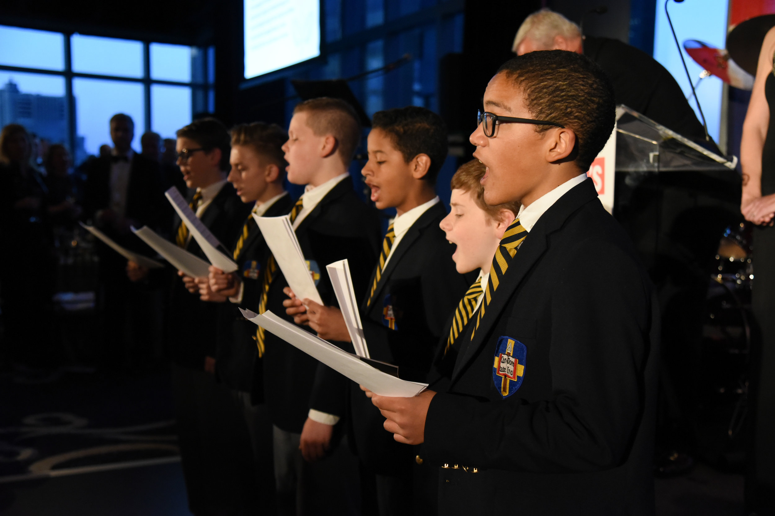  Senior Boy Choristers of The Saint Thomas Church Fifth Avenue 