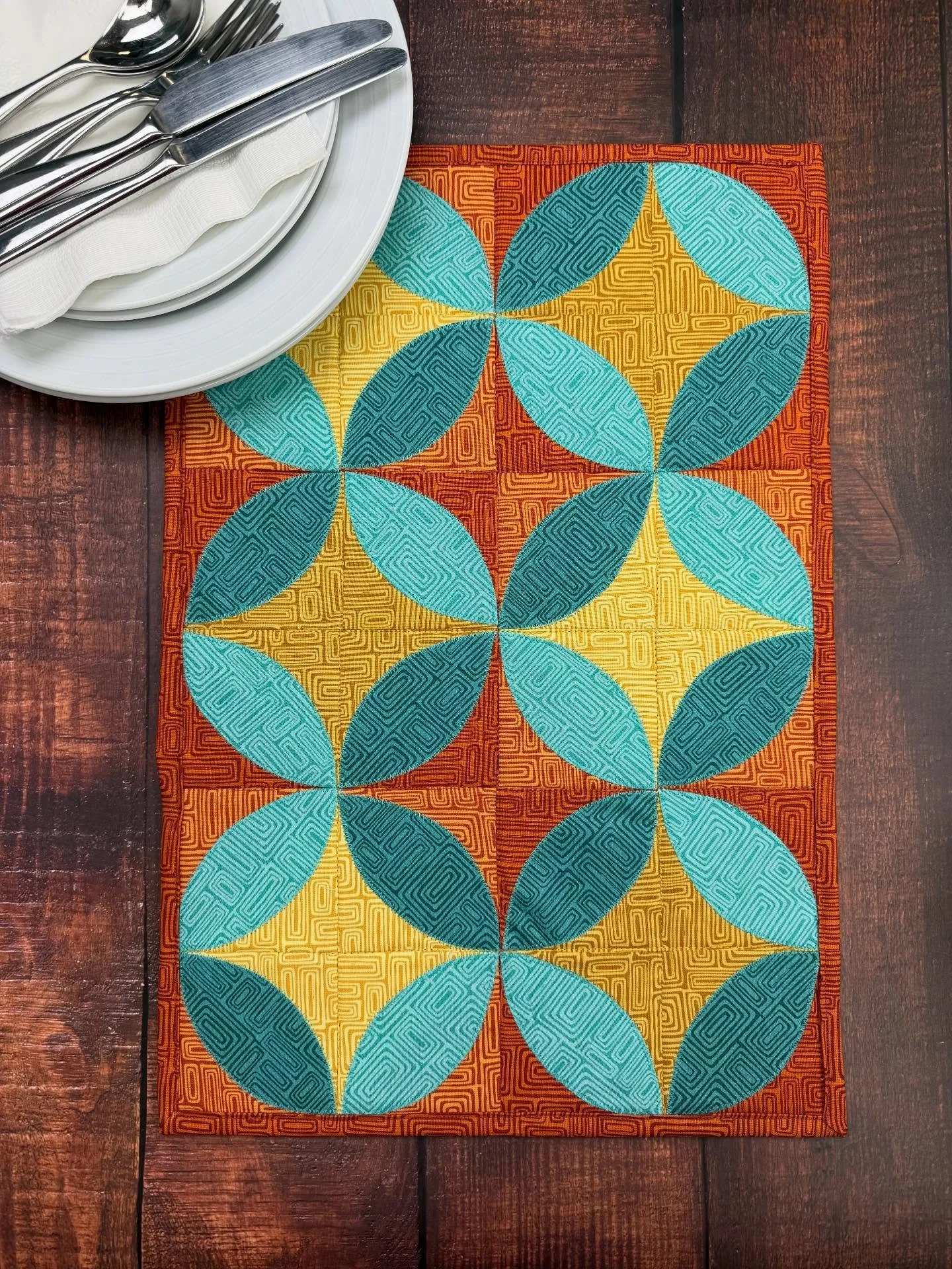 Join me tonight, Wednesday November 12th, to learn how to make this Orange Peel Placemat the EASY way!!
Where: FB Live in the @thermoweb Craft Room at 8:30 pm EST. (Pop over there now to join so you&rsquo;re all set this evening!)

Featuring: Find Yo