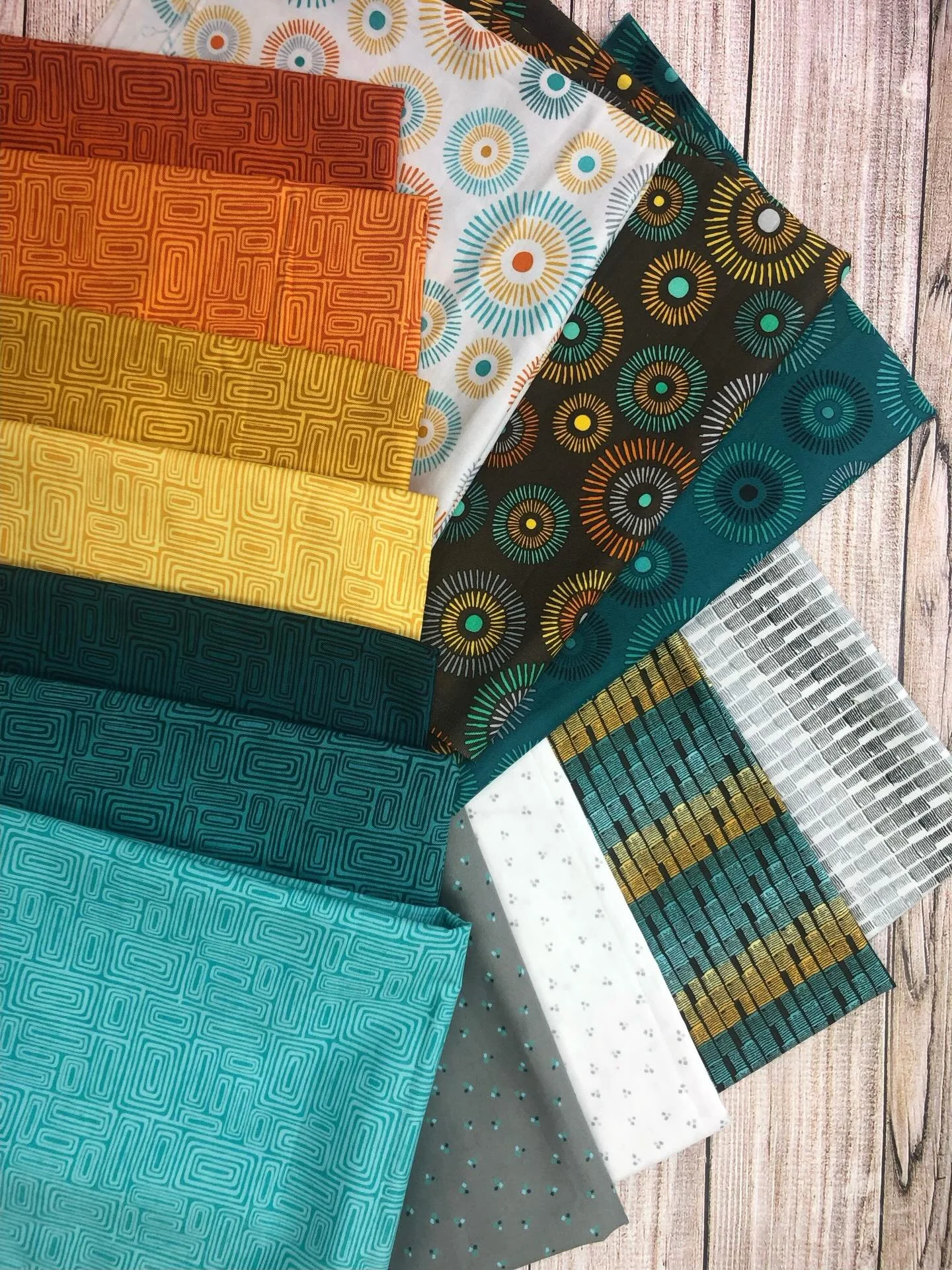 Looking back on 2025, I had a busy year! 
My first TWO fabric lines started appearing in quilt shops - first Find Your Way and thn Nature Unfiltered. The landscape appliqu&eacute; quilts I created with these collections - Postcard Views and Subset Vi