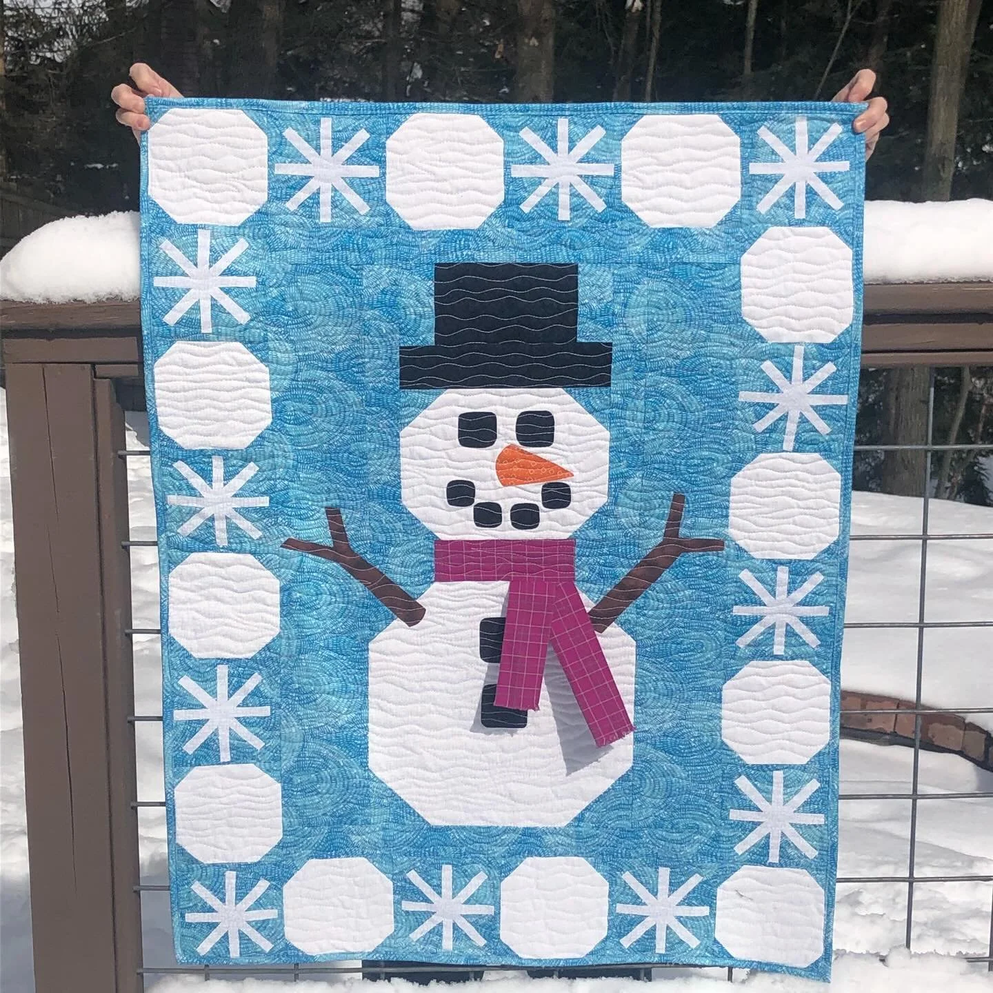 Meet Stan! ⛄️
Stan the Snowman is a fun, wintry wall hanging - and it&rsquo;s a free tutorial for you! 
Stan started with a snowball block challenge and morphed into your friendly neighborhood snowman. ⛄️ Hope he makes you smile! 
Find the link in my