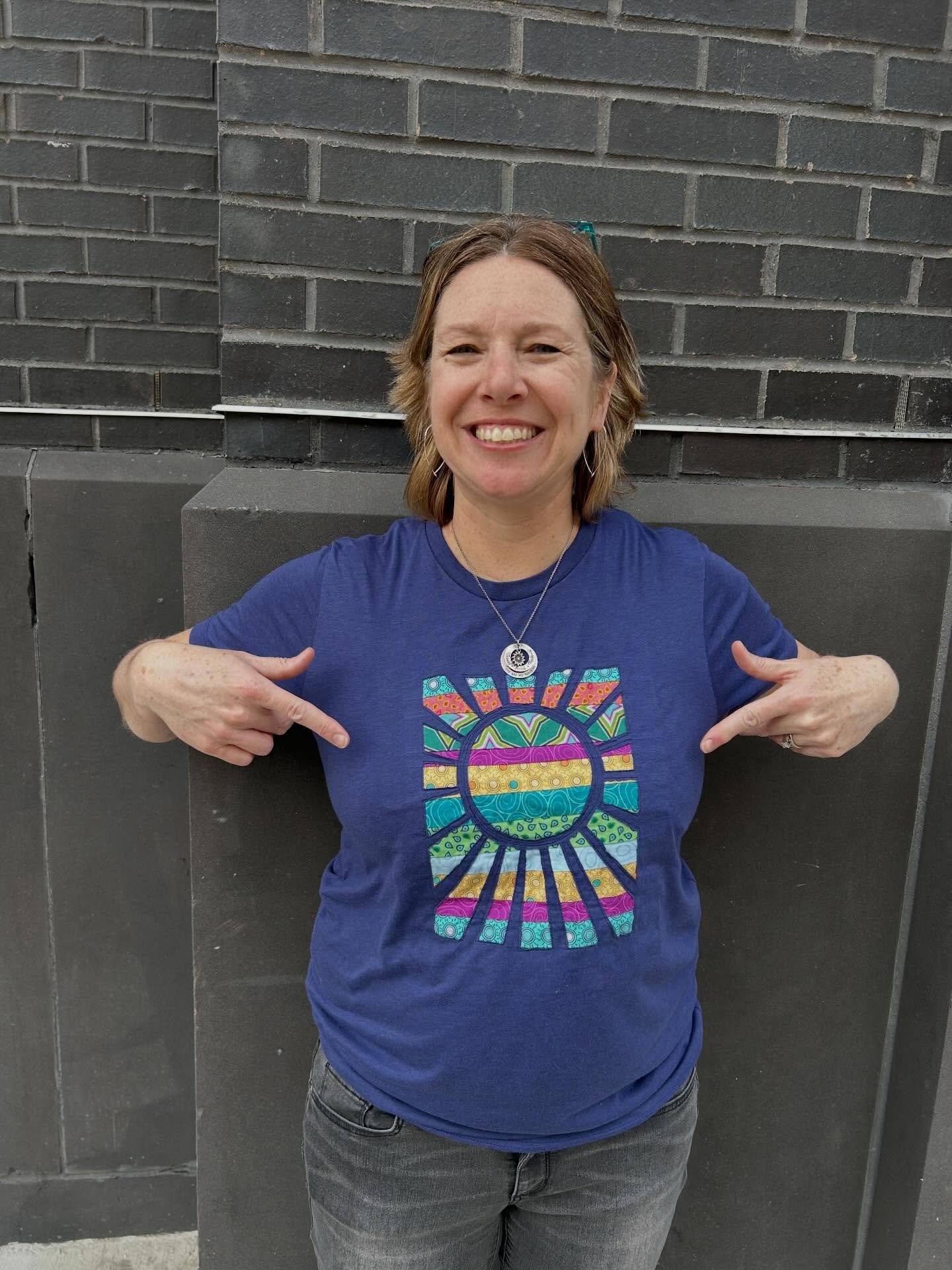 Wow did QuiltCon feel like a whirlwind! (But a fantastic, energizing, see-all-the-people whirlwind!) 
I&rsquo;m back home, getting back into the daily routine while celebrating a 17-year-old&rsquo;s birthday 🎂 and comforting a pukey 11-year-old 🤢.
