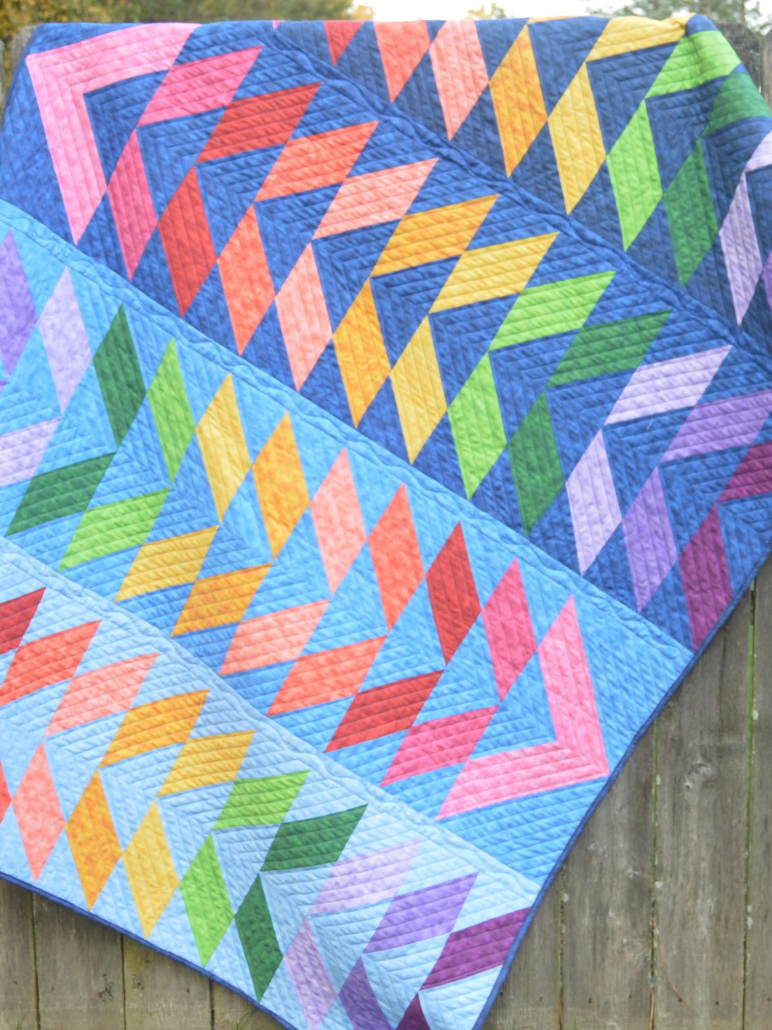 Looking forward to filling my feed with rainbows in June to help celebrate Pride Month! 🏳️&zwj;🌈
#rainbowquilt #pridemonth