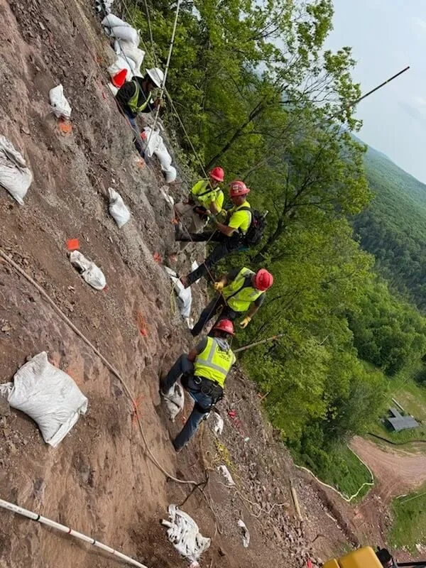 Dykon - Loading Drill Holes for Blasting