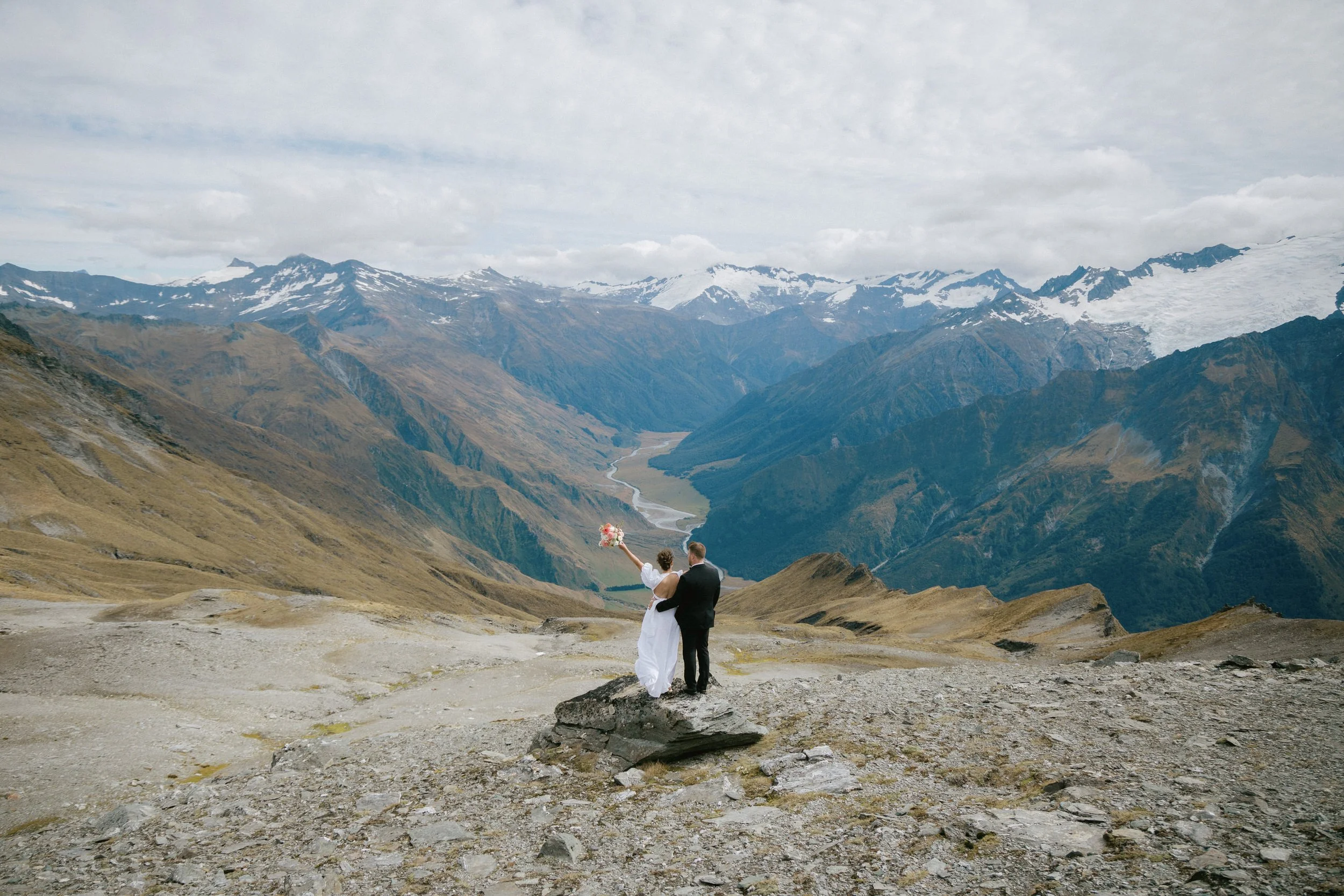 076_Fog-Peak-elopement-wanaka.JPG