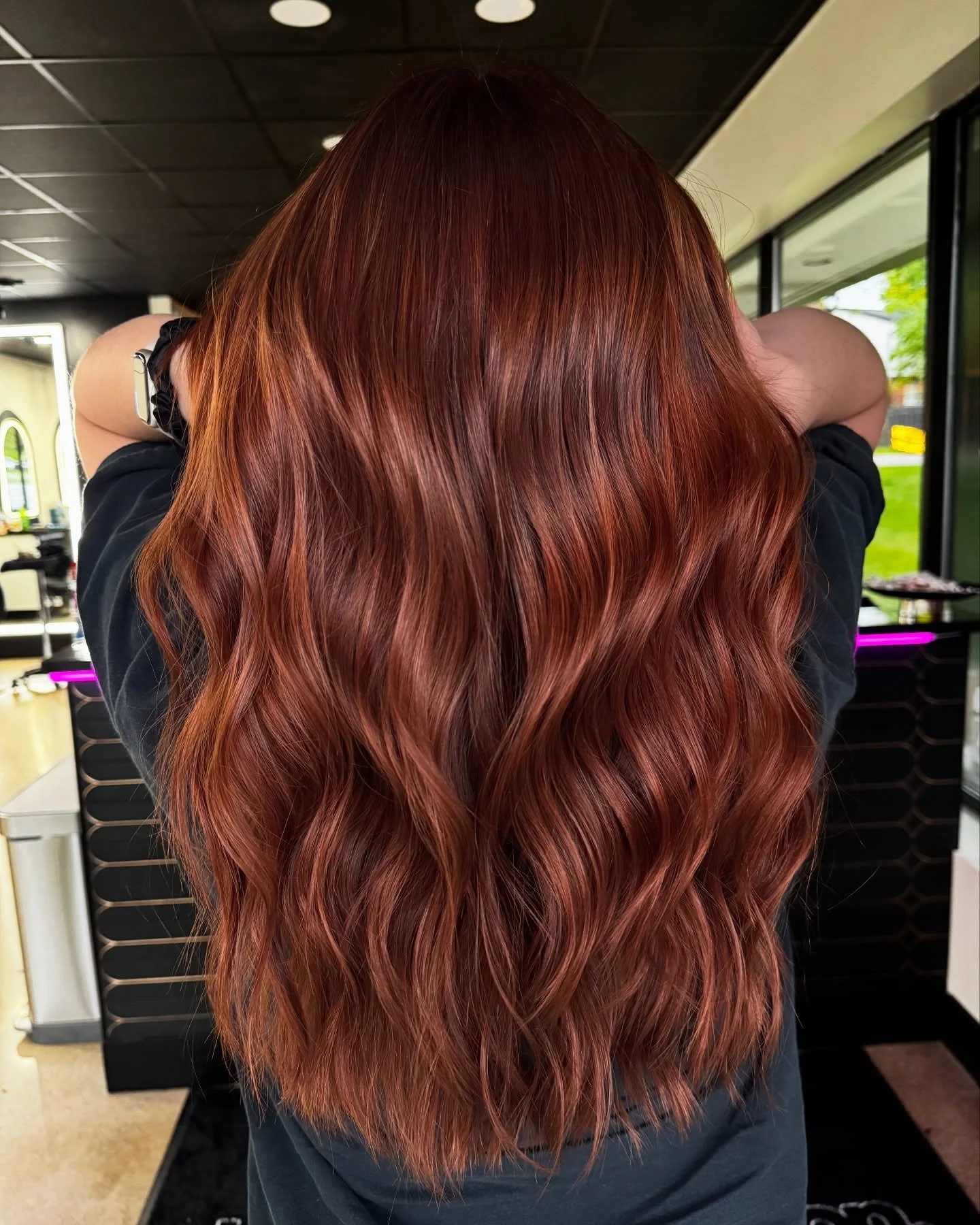 Shiny, rich, and coppered to perfection 🙌🏼 

Color by @tylerxthecollection 

thetylercollection.com 
Text 248.938.4194 to book! 

#copperhair #cowboycopper #trendyhair #michigansalon #northvillemichigan #hairsalons