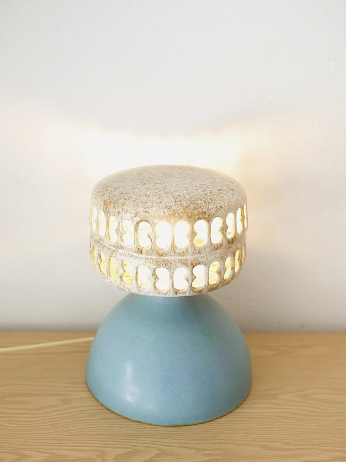 shoulder width apart lamp 3