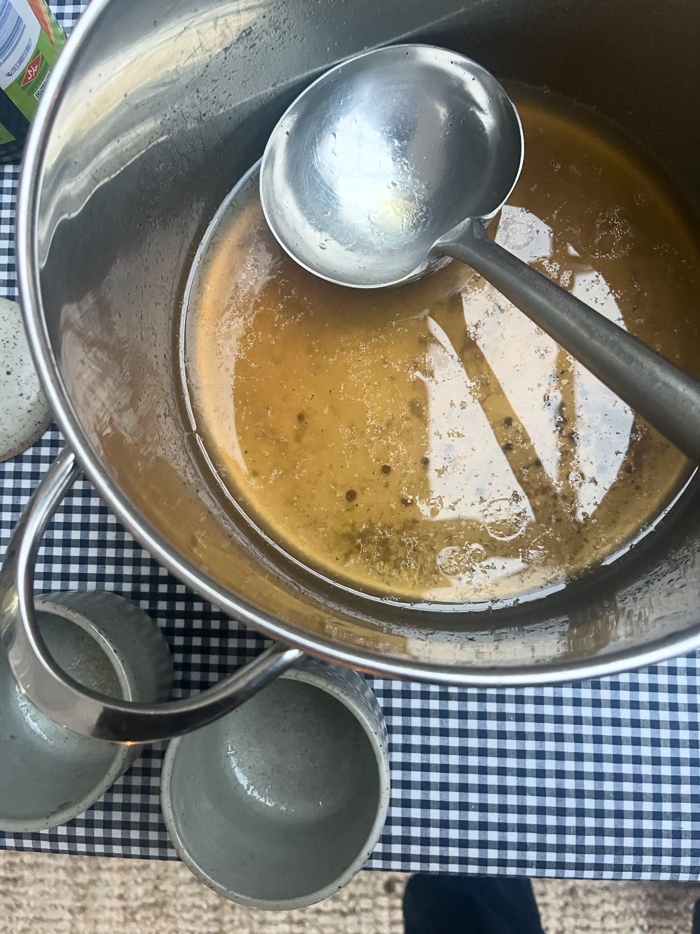 A little snippet of my weekend in Co. Clare learning about real, ancestral nourishment.

I attended a bone broth workshop with @lunasafarm , immersed in both the nutritional and culinary wisdom of bone broth &mdash; learning why quality matters, why 