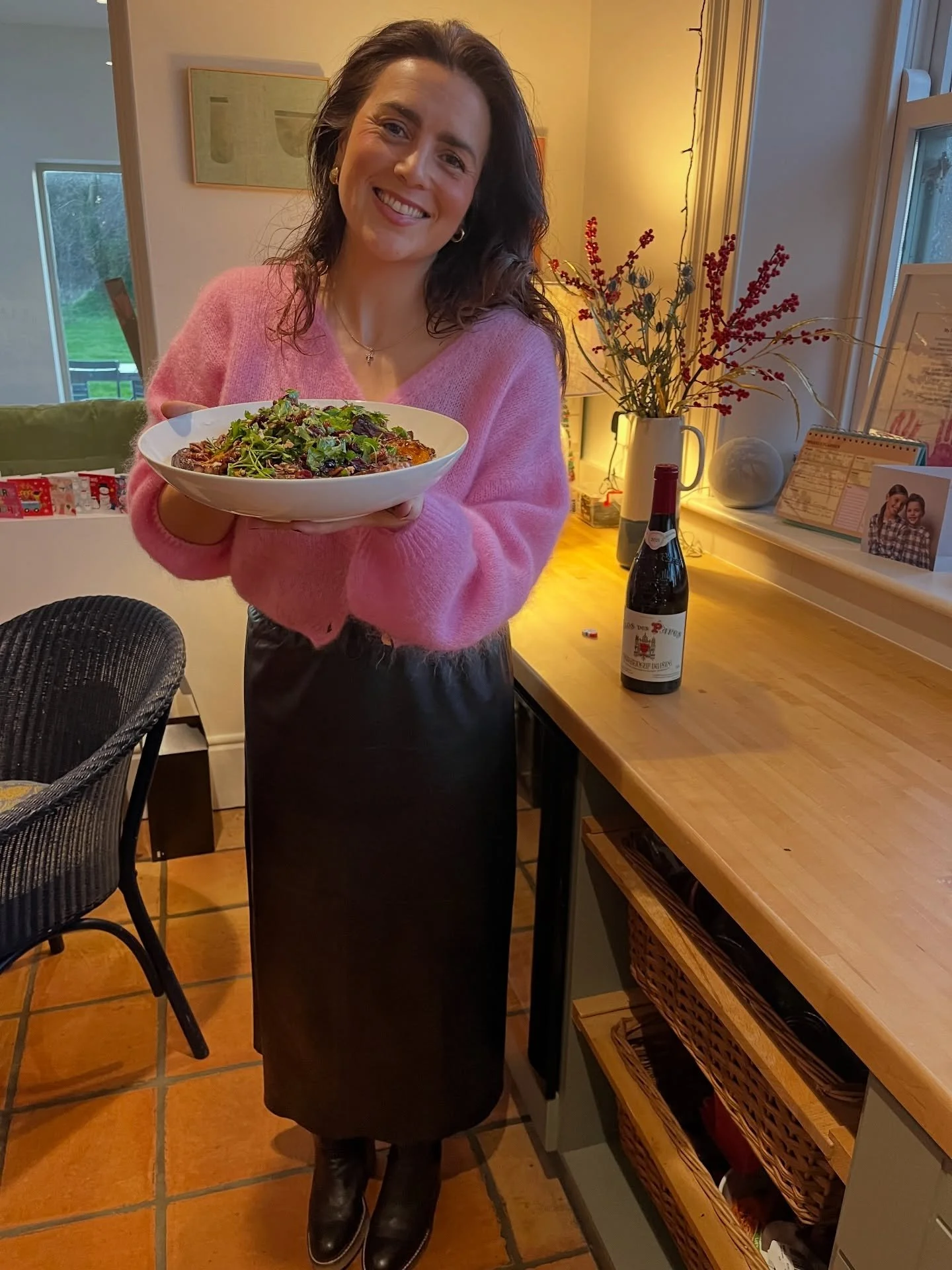 December nourishment looked a lot like this&hellip; ❄️

Slow mornings | offline | festive catch ups | dinner parties | family | cooking | sleep in&rsquo;s | solo beach walks | freezing sea dips | Reflection | my fav kiddos 🤍 &amp; close friends .

#