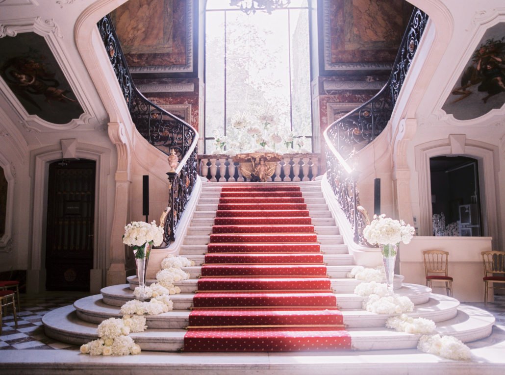paris-wedding-mansion-staircase-1030x765.jpg