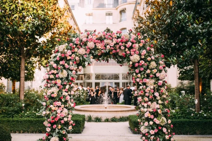 ritz-paris-ceremony-arch-705x470.jpg