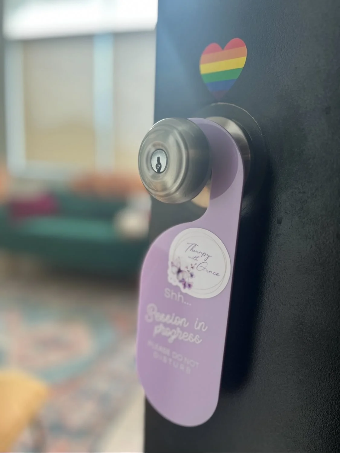 I have been working out of office no. 1 at Positive Perspectives for these past couple of months, and it has been so lovely to work in such a beautiful, cozy, and welcoming space. Throughout my time in this office so far, I have slowly been adding a 