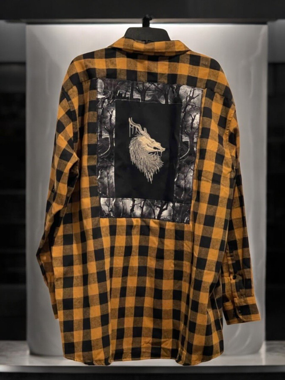 yellow wendigo-Photoroom.jpg