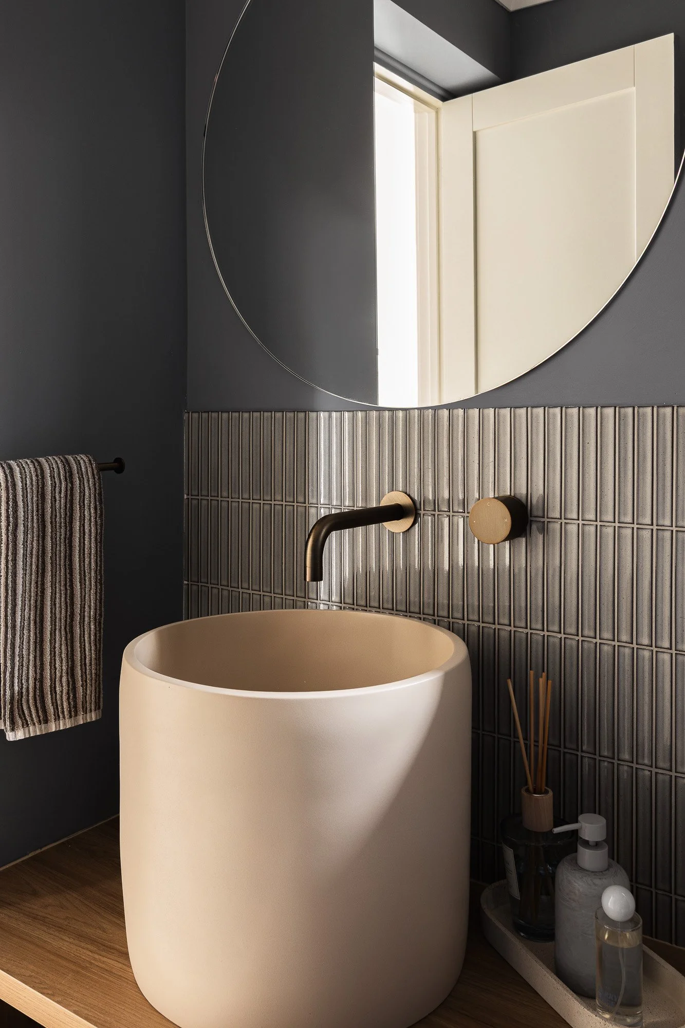 356 Estuary WEB SIZE-5.jpg