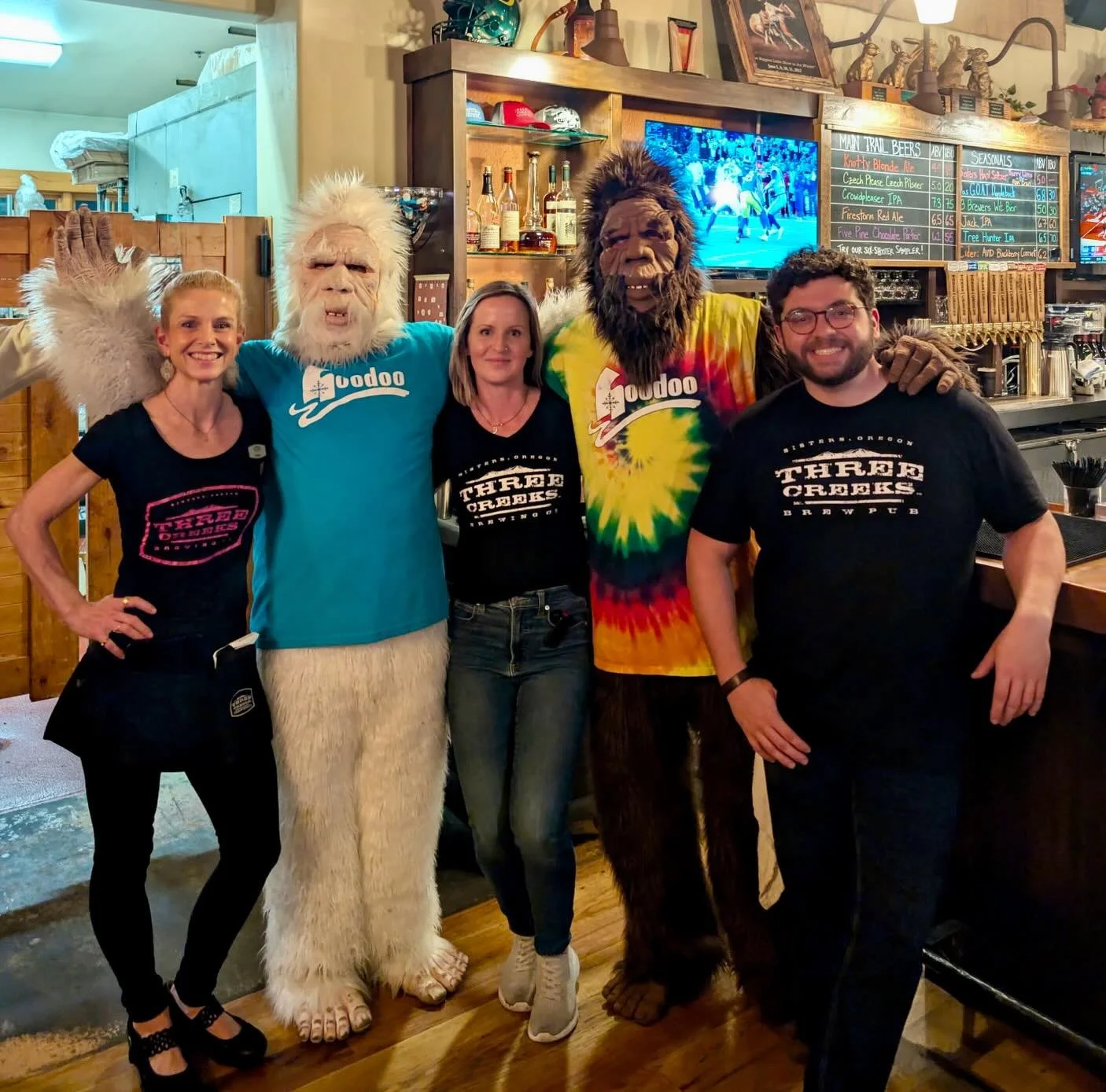 Well that sure was fun!! Same time next year @skihoodoo? 😁🎉❄️
#prayforsnow #skihoodoo #wintervention