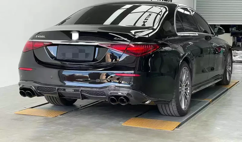 mercedes-benz-c-class-w206-brabus-style-carbon-fibre-rear-diffuser-with-exhaust-tips-XXIITUNING.jpg