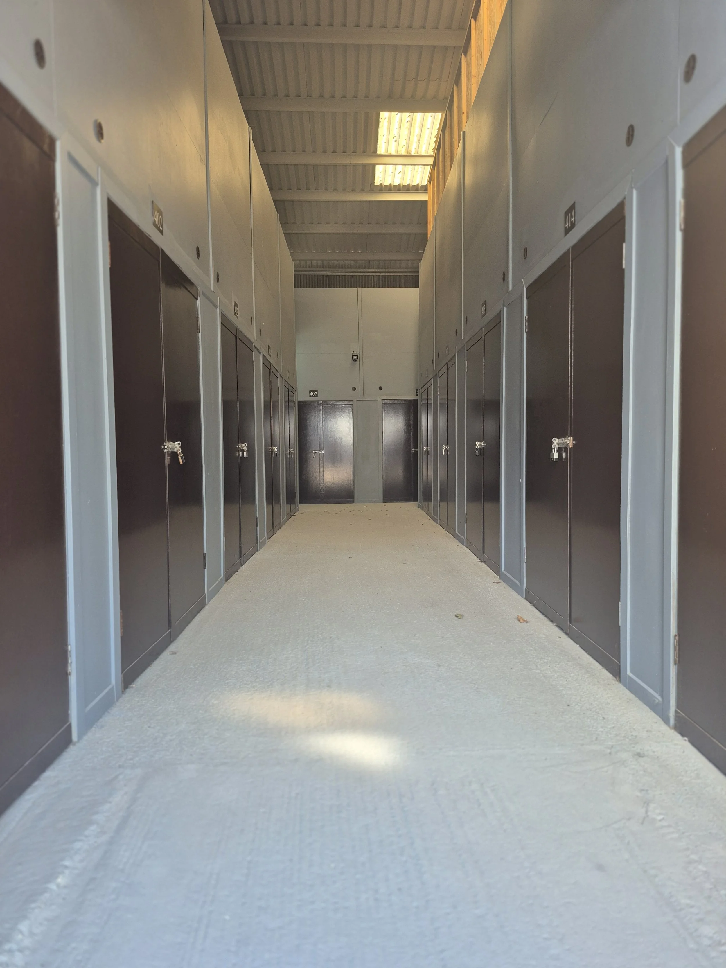 storage units available at lockaway storage