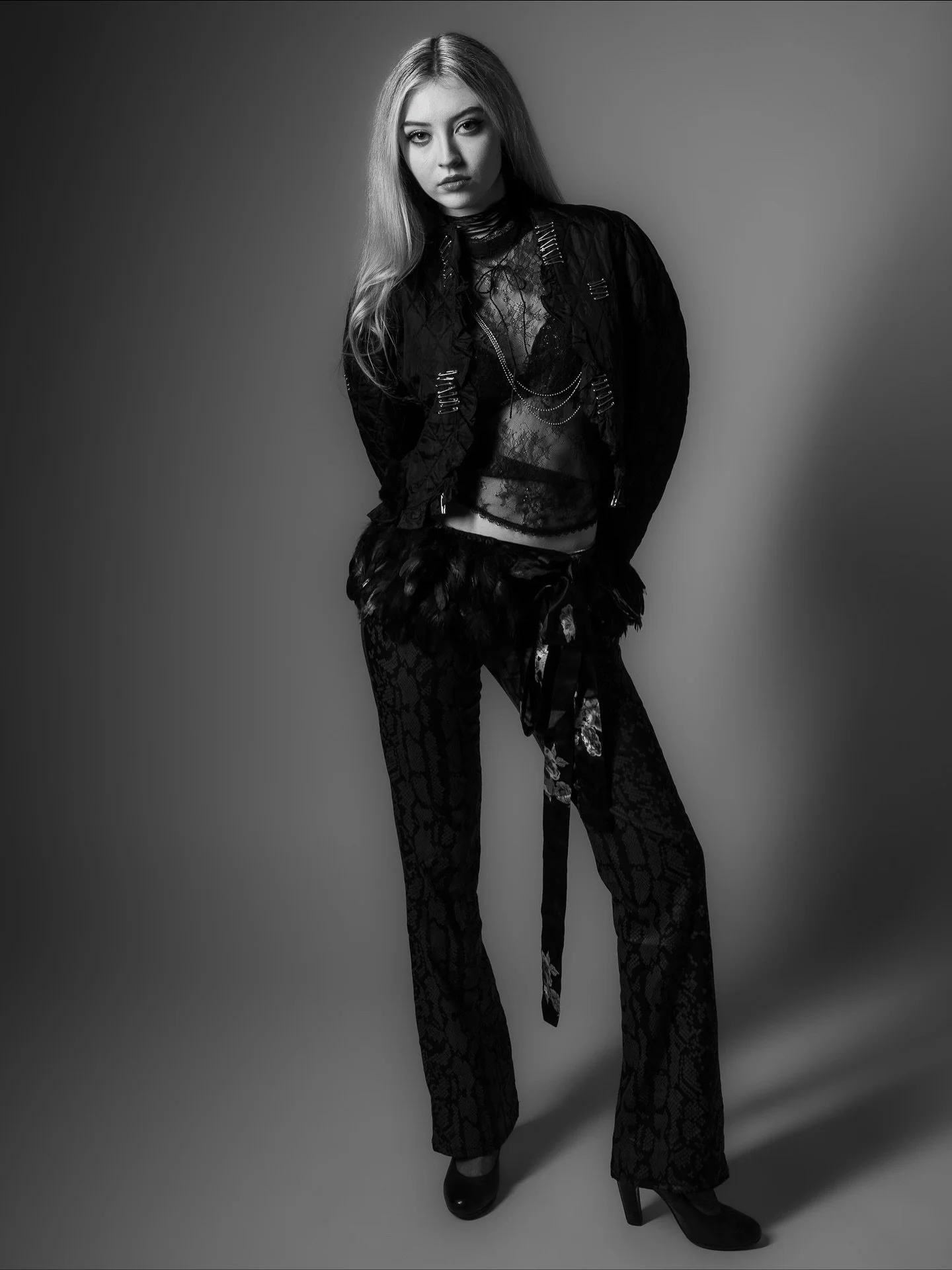 the sky feels like home lately𓂃۶ৎ

Styling/production: @eclairwear 
Photos: @deonte2.0 
Edits: Me