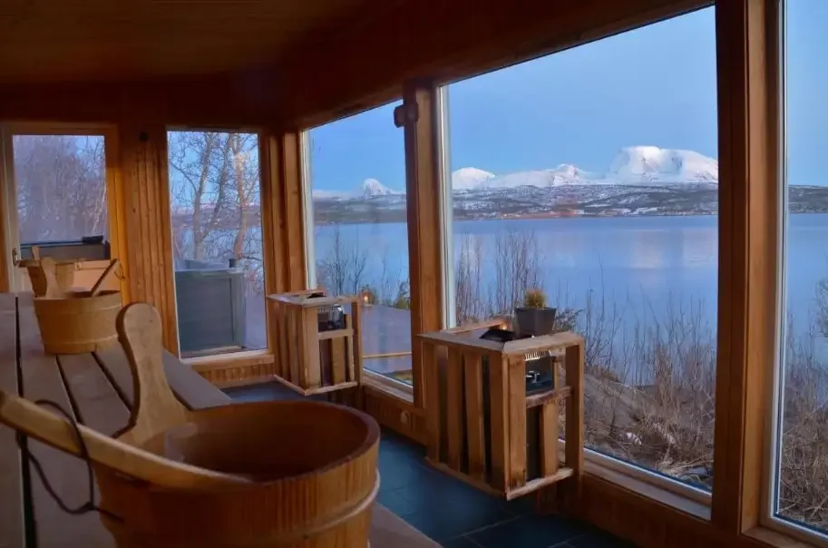 Malangen-Resort-3.webp