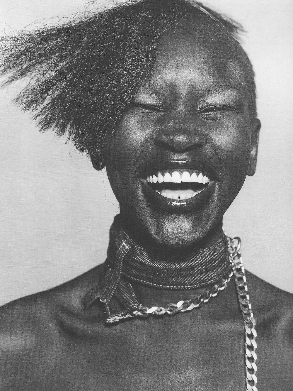 Concept en Art direction van project 4: Africa voor het Internationale Rode Kruis.