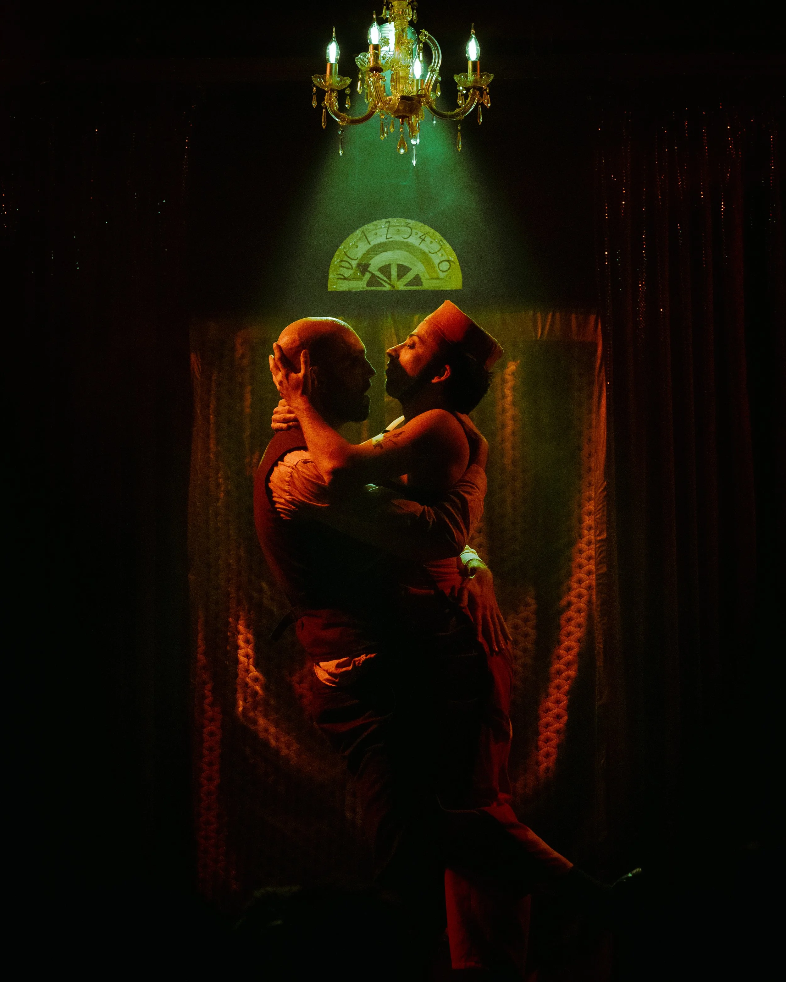 Hôtel cabaret-64.jpg