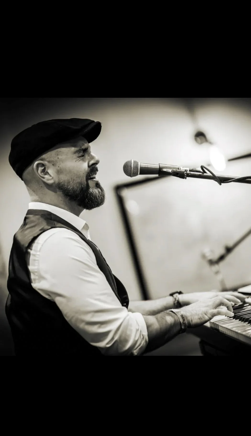 Into The Wild Live: Dan Burnett