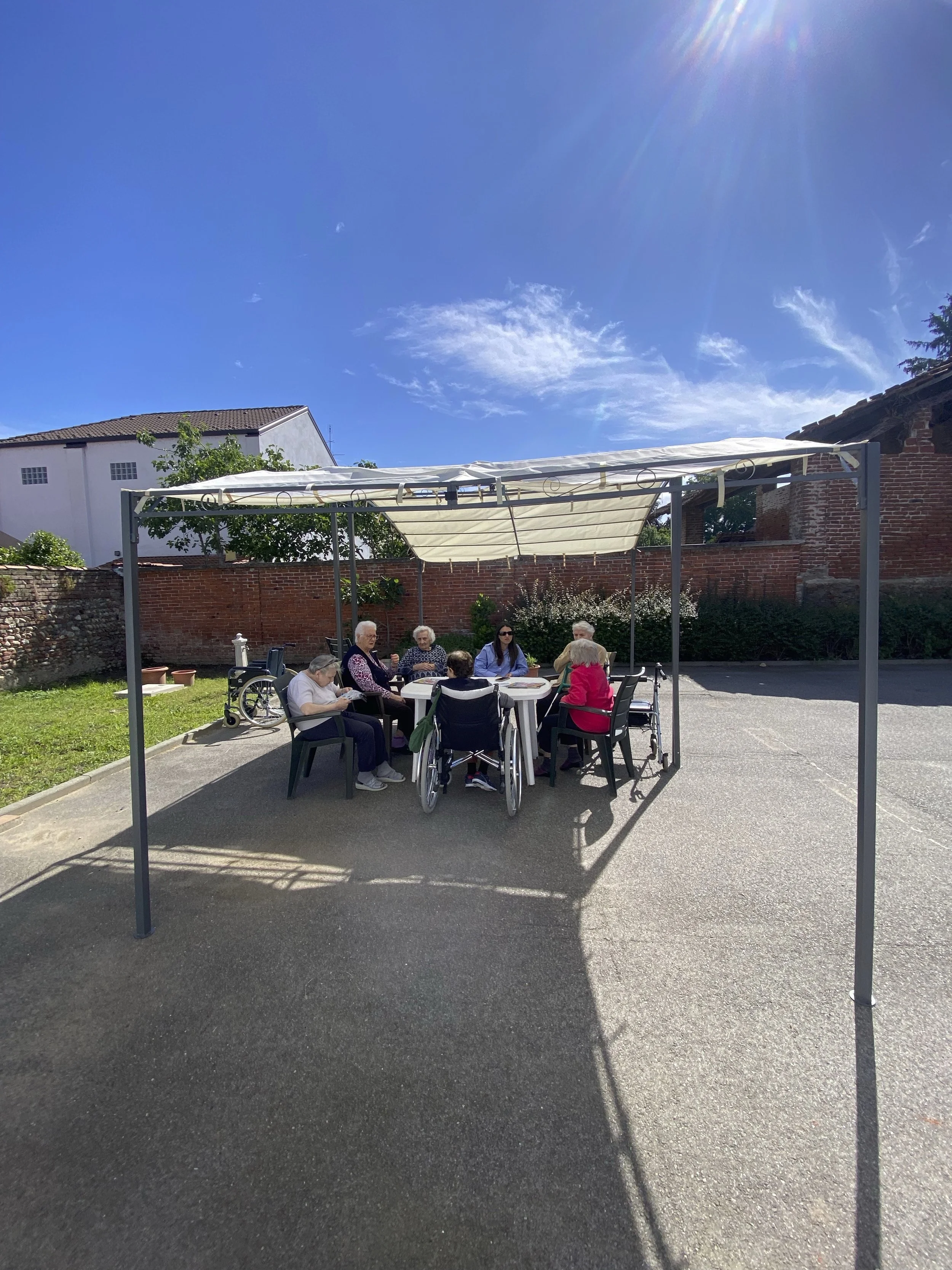 2. Gazebo 1.jpg