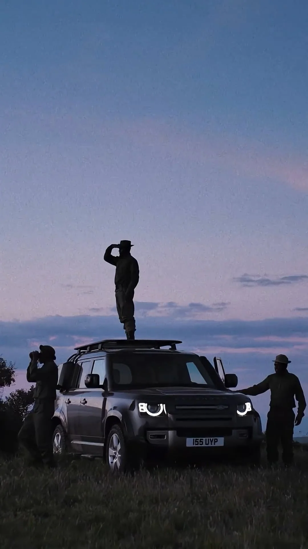 Land Rover - Defender x Tusk