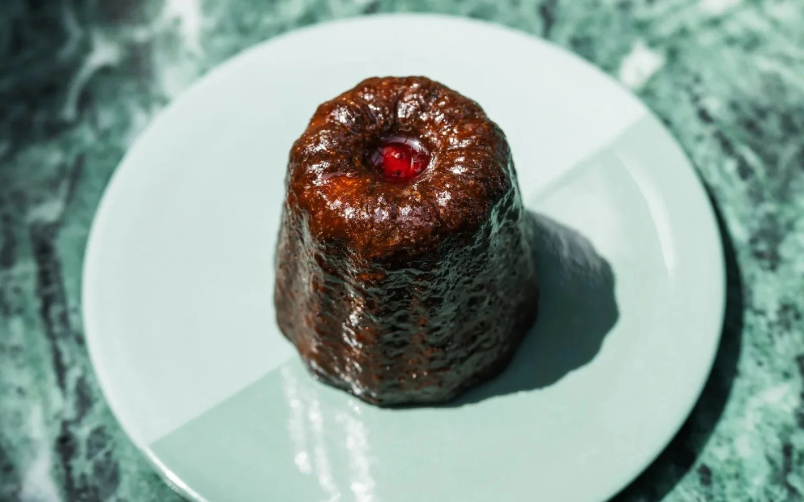  Strawberry Canelé with Roasted Strawberry 