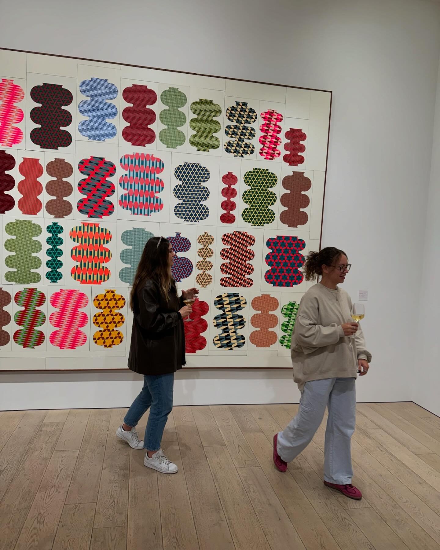 We had a fantastic happy hour at the breathtaking @berggruengallery! An afternoon immersed in extraordinary art and a beautifully curated space. Thanks for the tour and the sneak preview of the latest exhibition of Callum Innes, &ldquo;Where to Start