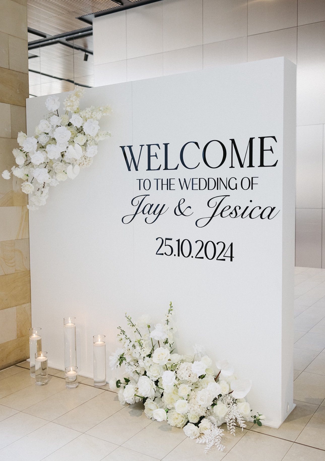 Welcome sign 2.4m x 2.4m