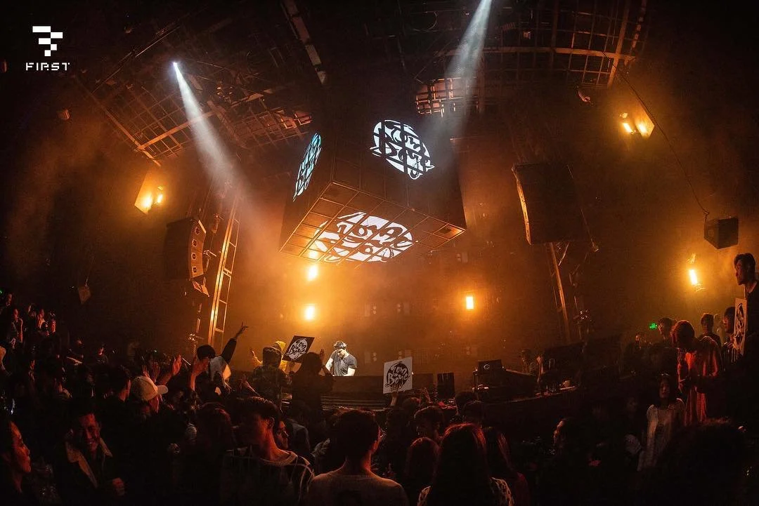 Tom Boye Bye Rian – DJ Tom Boye opptrer live.jpg