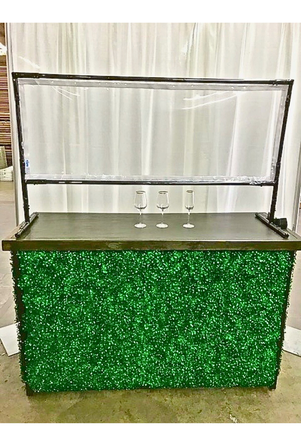 'NEW ITEM'  CLEAR VINYL FREESTANDING BAR-TOP BARRIER