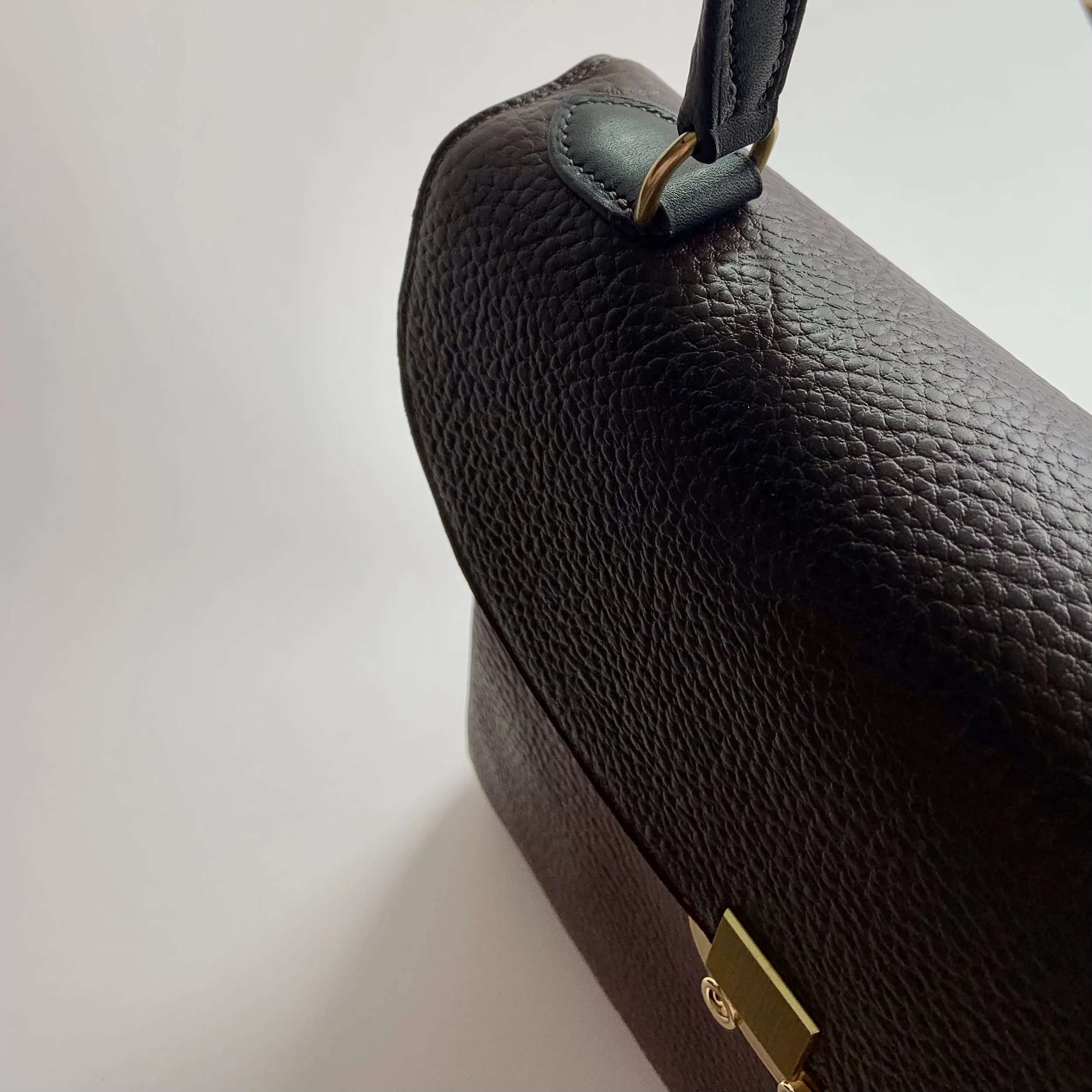 Laurel_Top_Detail.jpg