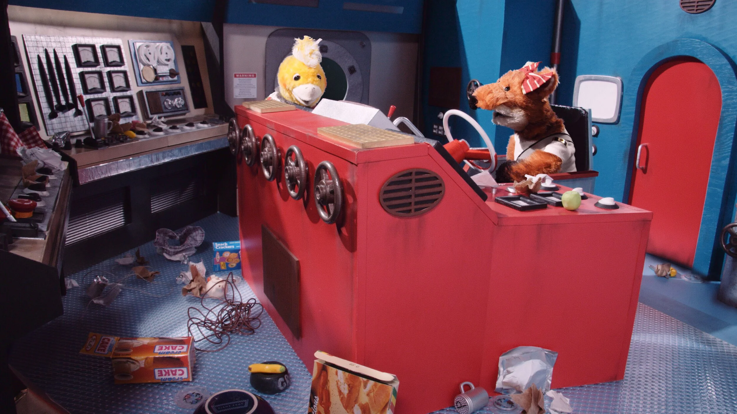 Award certificate for "Digital Excellence in Opera 2024" by Noteworthy Projects, featuring two animal puppets from "Threepenny Submarine Season 1" and an illustration of a red submarine.